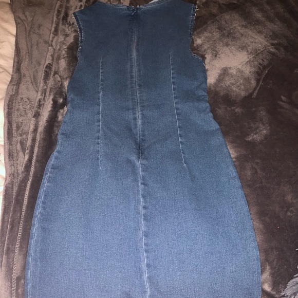Tight jean dress - Picture 3 of 5